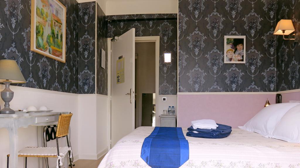 Hotel Mon Soleil Ла-Год Екстер'єр фото